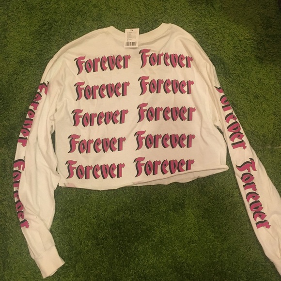 Urban Outfitters Tops - Aesthetic graphic long sleeve top